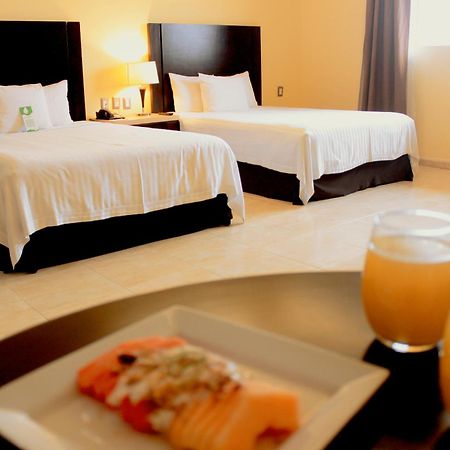 Hipico Inn Hotel Poza Rica Extérieur photo