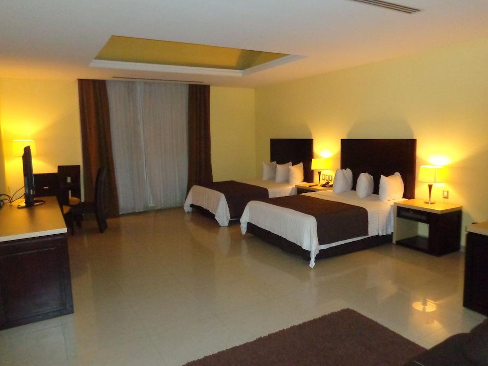 Hipico Inn Hotel Poza Rica Extérieur photo